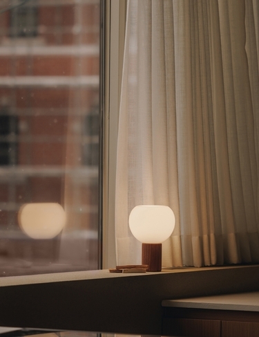 라이마스 MANON WOOD TABLE LAMP